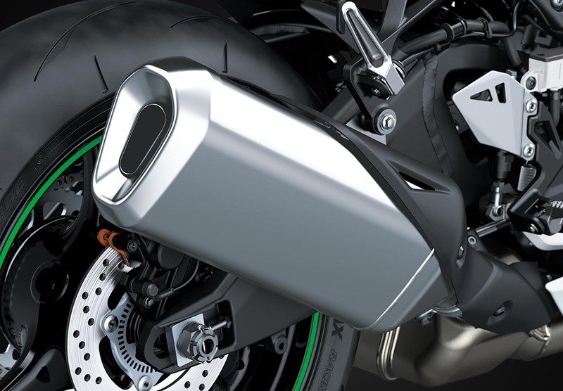 На зображенні витяжна система мотоцикл Kawasaki Ninja® ZX™-10R 