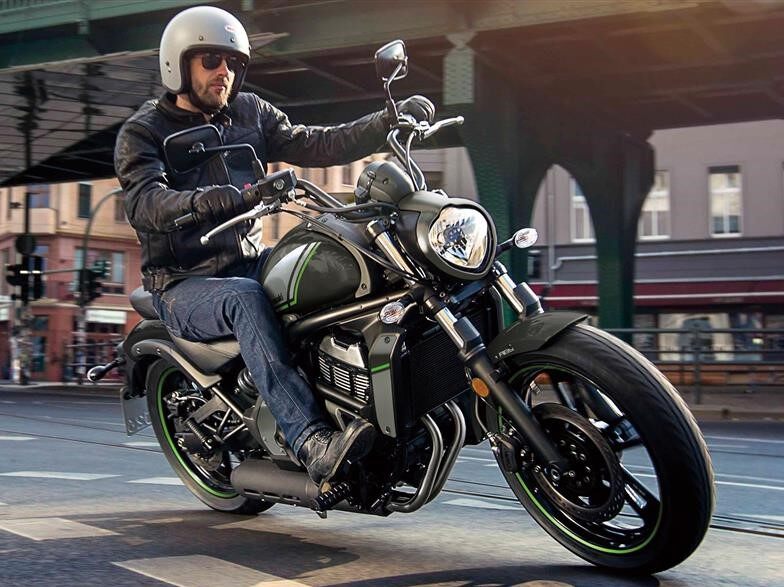 На зображенні мотоцикл Kawasaki VULCAN® S ABS CAFE